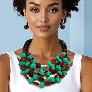 Beaded Green Coconut Wood Disc Necklace Set